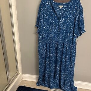 Elegant Blue and White Patterned Maxi Dress